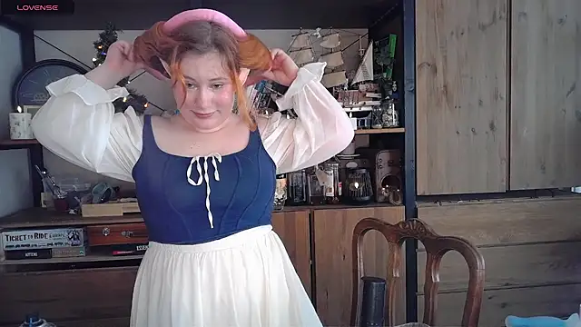 Snapshot of FluffyRainbowKity chatting on 12.05.25 FluffyRainbowKity online show from 12.05.25