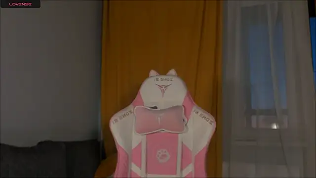 Snapshot of Amelia_Lein chatting on 03.22.25 Amelia Lein online show from 03.22.25