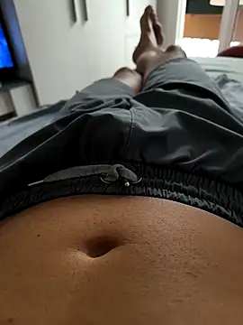 Snapshot of Bwil chatting on 09.29.25 Bwil online show from 09.29.25