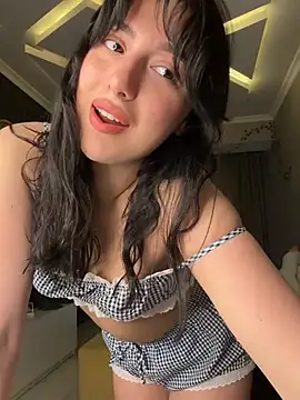 Snapshot of Tasty_Nora chatting on 05.12.26 Tasty Nora online show from 05.12.26