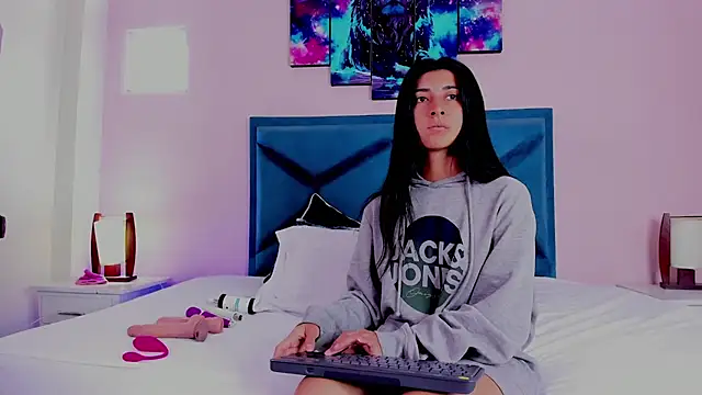 EmmaWilliamss online show from 01.02.25