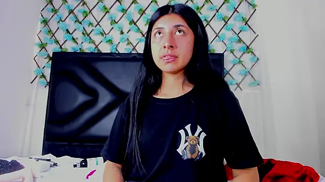 EmmaWilliamss online show from 06.16.26