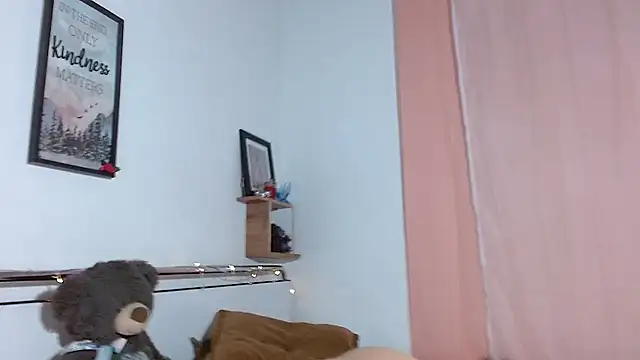 Snapshot of nickyCollins chatting on 02.15.25 nickyCollins online show from 02.15.25