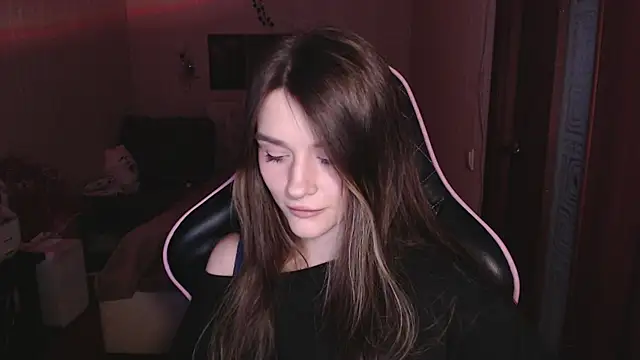 Snapshot of jeann_elsaa chatting on 11.28.25 jeann elsaa online show from 11.28.25