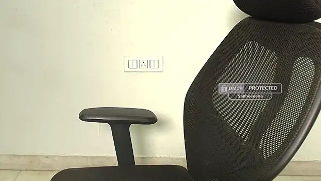 Snapshot of Queen_Sakhi chatting on 02.17.26 Queen Sakhi online show from 02.17.26