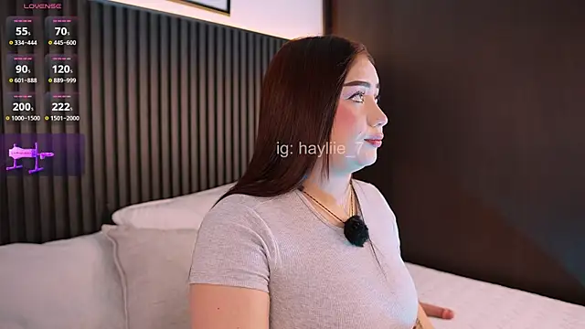 haylie  online show from 08.06.26