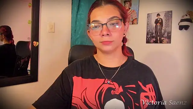 Snapshot of victoriaasaenz_ chatting on 03.03.25 victoriaasaenz online show from 03.03.25