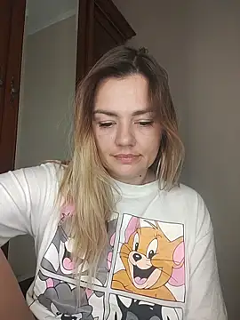 Snapshot of KrissSexi chatting on 11.02.25 KrissSexi online show from 11.02.25