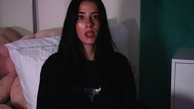 AmeliaJune online show from 06.12.26