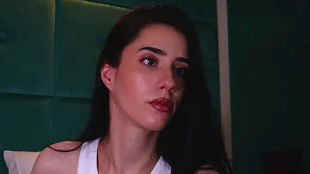 AmeliaJune online show from 06.17.26