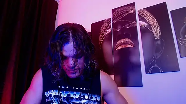 Snapshot of AlbertBernal69 chatting on 11.30.25 AlbertBernal69 online show from 11.30.25