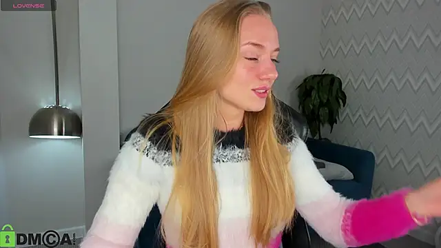 Snapshot of Barbie_Lis chatting on 11.06.25 Barbie Lis online show from 11.06.25