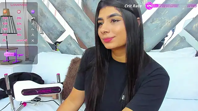 Snapshot of ZiaCalifa chatting on 10.22.25 ZiaCalifa online show from 10.22.25