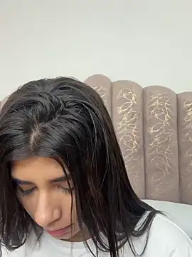 ZiaCalifa online show from 12.16.25