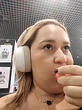 MinaBoss online show from 09.12.25