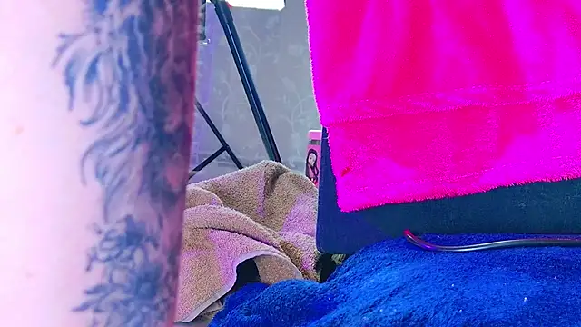 NathaxaLeans online show from 10.19.25