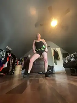 SummerBlueMoon online show from 03.04.26