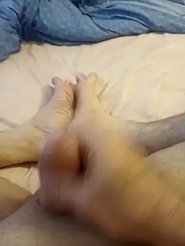 Snapshot of Hardapple01 chatting on 11.16.25 Hardapple01 online show from 11.16.25