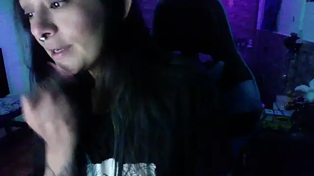 AngelaQueen  online show from 10.15.25