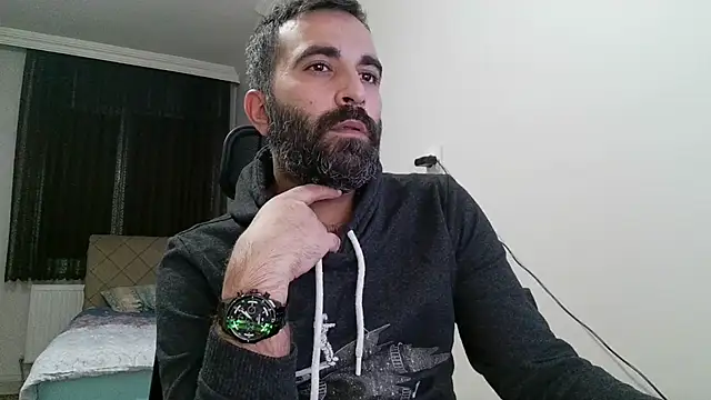 Snapshot of tgltplsr chatting on 12.18.24 tgltplsr online show from 12.18.24