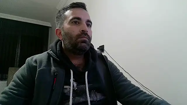 Snapshot of tgltplsr chatting on 01.19.25 tgltplsr online show from 01.19.25