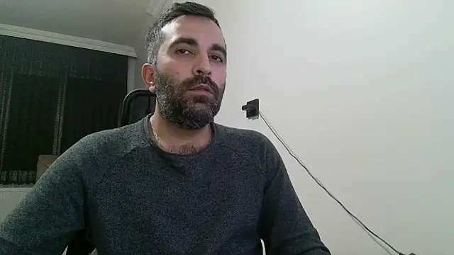 Snapshot of tgltplsr chatting on 01.24.25 tgltplsr online show from 01.24.25