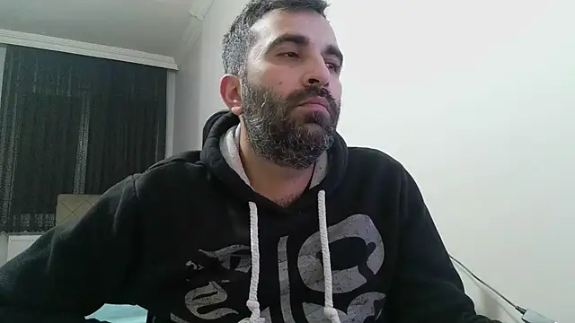 Snapshot of tgltplsr chatting on 01.29.25 tgltplsr online show from 01.29.25