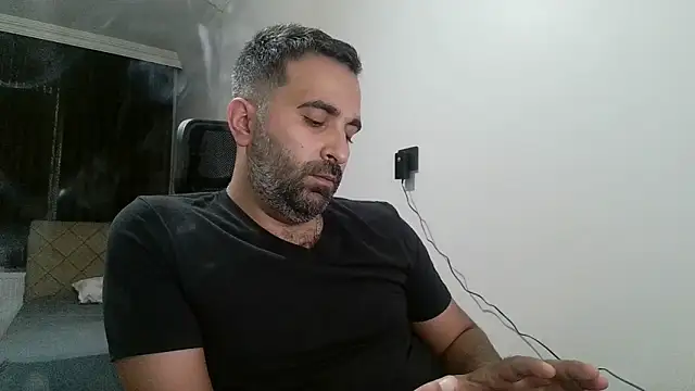 Snapshot of tgltplsr chatting on 09.09.25 tgltplsr online show from 09.09.25