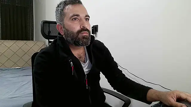 Snapshot of tgltplsr chatting on 11.23.25 tgltplsr online show from 11.23.25