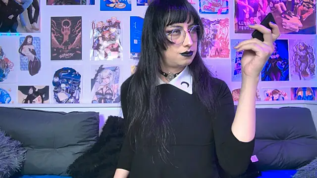 snowblack  online show from 10.01.25