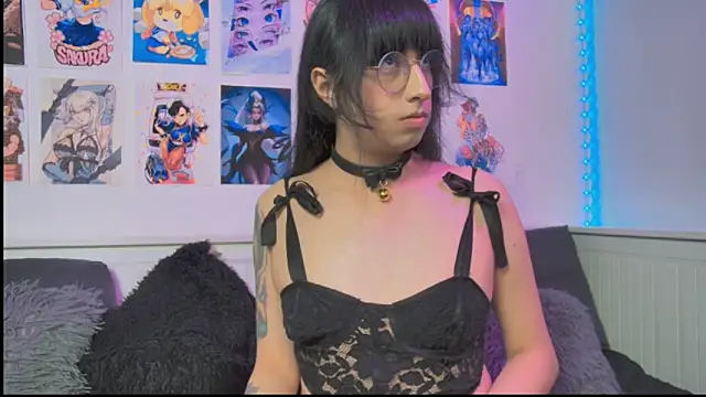 Snapshot of snowblack_ chatting on 06.20.26 snowblack online show from 06.20.26