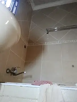 Snapshot of Stormward chatting on 11.22.25 Stormward online show from 11.22.25