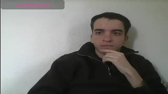 Snapshot of Tombgy07 chatting on 03.05.25 Tombgy07 online show from 03.05.25