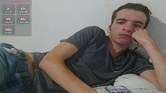 Snapshot of Tombgy07 chatting on 09.25.25 Tombgy07 online show from 09.25.25