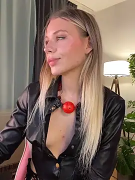 Snapshot of KittyKatyDream chatting on 01.06.26 KittyKatyDream online show from 01.06.26