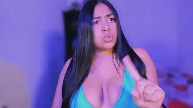 Soysofiarodrigu online show from 02.25.25