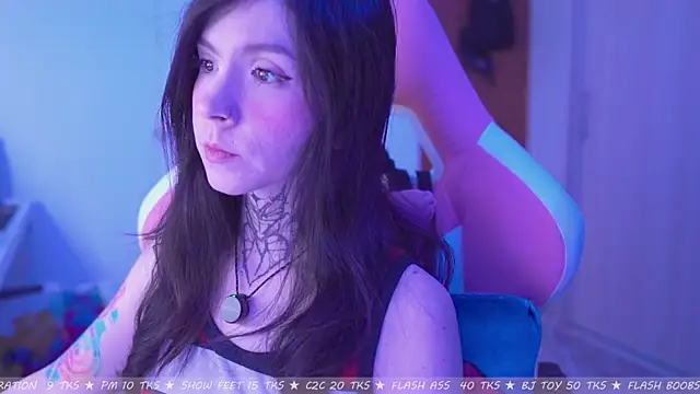 Snapshot of Meowbluu chatting on 09.11.25 Meowbluu online show from 09.11.25