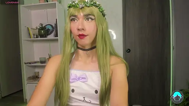 Snapshot of sofi_elfqueen chatting on 02.23.25 sofi elfqueen online show from 02.23.25