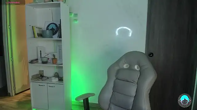 Snapshot of sofi_elfqueen chatting on 03.01.25 sofi elfqueen online show from 03.01.25