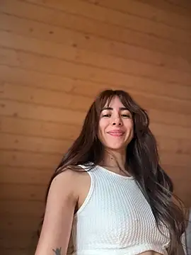 Snapshot of lauravasquez chatting on 06.16.26 lauravasquez online show from 06.16.26