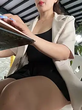 Jessical online show from 02.22.25