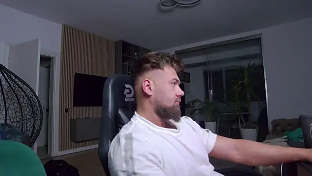 UbbeViking online show from 02.15.25