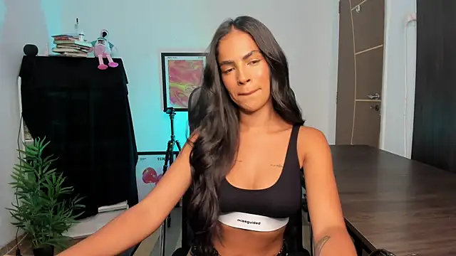 Snapshot of camille-rose chatting on 03.27.26 camille-rose online show from 03.27.26