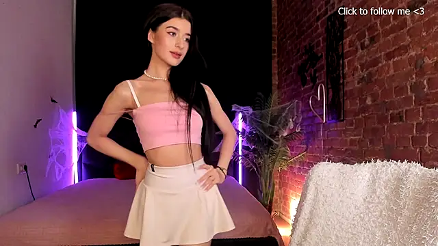 LauraCoy online show from 10.27.25