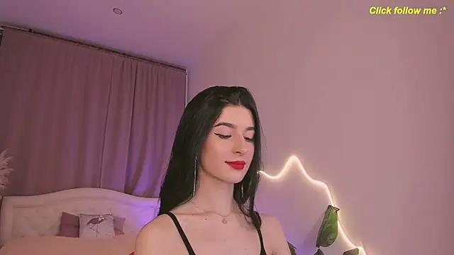 LauraCoy online show from 05.06.26