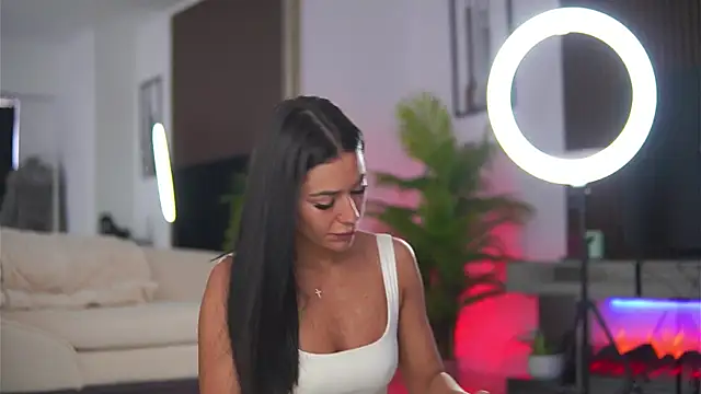 Abbela White online show from 07.10.26