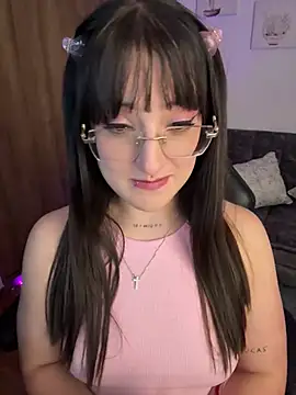 Snapshot of Megan_lu2 chatting on 02.25.25 Megan lu2 online show from 02.25.25