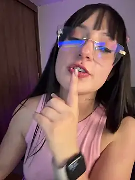 Snapshot of Megan_lu2 chatting on 02.25.25 Megan lu2 online show from 02.25.25