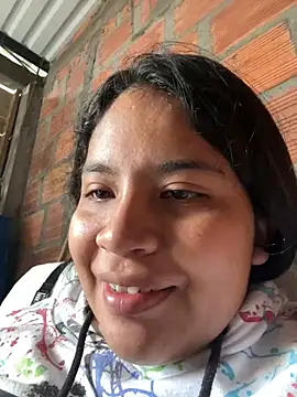 moncerrat luna online show from 02.06.25