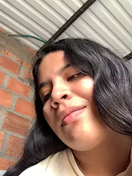 moncerrat luna online show from 02.15.25